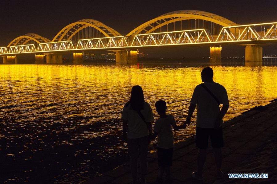 CHINA-HARBIN-RAILWAY BRIDGE-TOURISM(CN)
