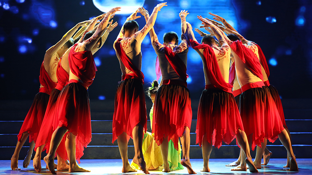 大型茶文化史詩音樂劇《茶道：一葉乾坤》演出現(xiàn)場(chǎng)