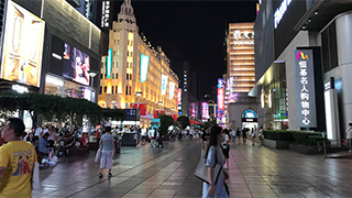 購物中心供大于求 誰能活得更好？