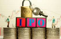 鼓勵持股滿三年的原有股東將部分老股向投資者轉(zhuǎn)讓，轉(zhuǎn)讓后，公司實際控制人不得發(fā)生變更。

 　　嘉實財富管理有限公司財富管理總監(jiān)吳妙娟：老股轉(zhuǎn)讓也是一個亮點，而不是像以前僅僅是發(fā)行新股。對股價做出穩(wěn)定的要求，對中小投資者利益有比較好的保護作用。