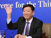 尹蔚民回應(yīng)熱點(diǎn)：就業(yè)、養(yǎng)老、延遲退休
