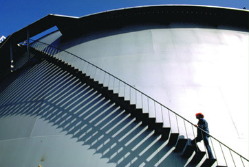 實(shí)證樣本：中聯(lián)重科、國藥控股