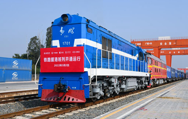 同心同向！內地援港人員和物資源源不斷抵港