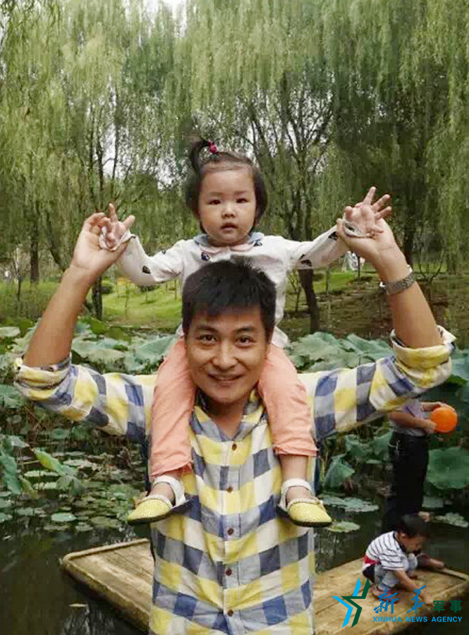 &uarr;資料圖片：張超與女兒合影。