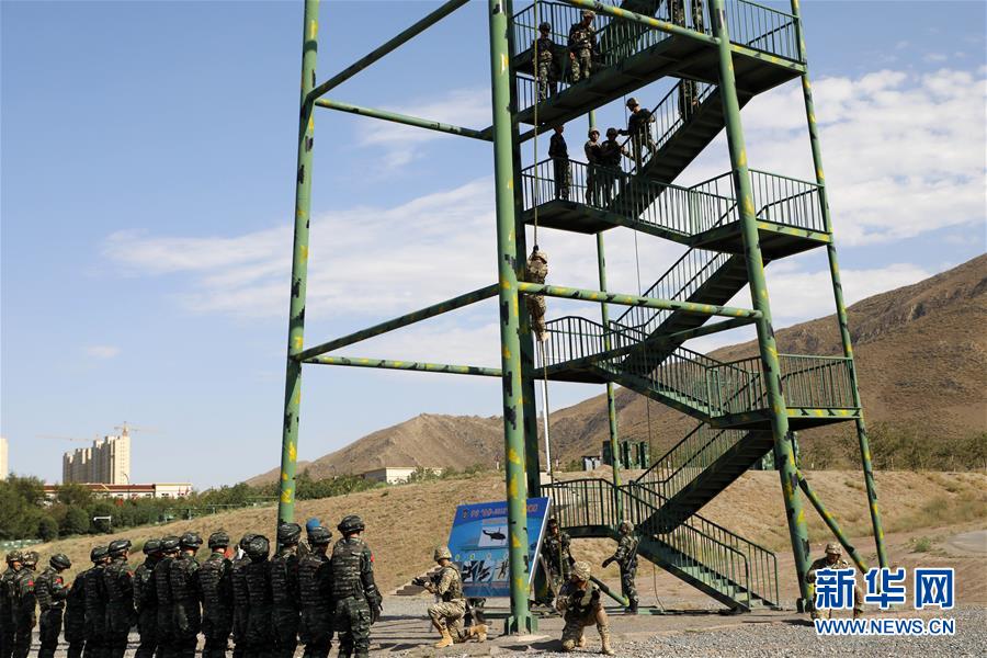 (軍事)(1)中吉“合作-2019”聯合反恐演練開展聯合訓練