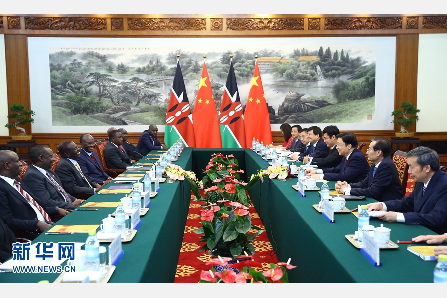 7月6日，國家副主席李源潮在北京會見來華出席生態(tài)文明貴陽國際論壇2016年年會的肯尼亞副總統(tǒng)魯托。 新華社記者 丁海濤 攝