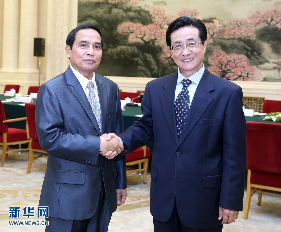 7月7日，中共中央書記處書記、中央紀委副書記趙洪祝在北京同老撾人民革命黨中央政治局委員、中央紀委書記、政府副總理本通率領(lǐng)的老撾人民革命黨代表團舉行工作會談。新華社記者 姚大偉 攝 