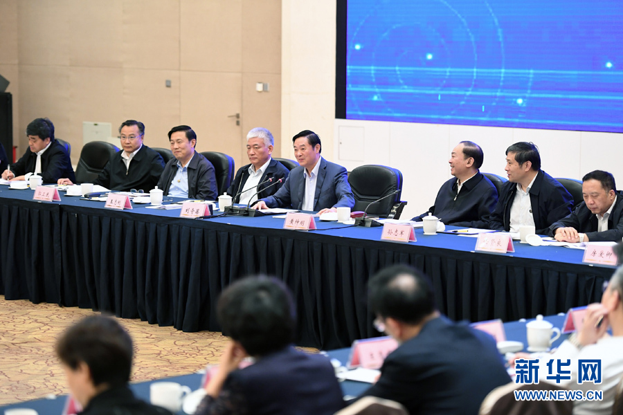 5月11日，中宣部在深圳召開深化文化體制改革座談會(huì)。中共中央政治局委員、中央書記處書記、中宣部部長(zhǎng)劉奇葆出席會(huì)議并講話。 新華社記者張領(lǐng) 攝