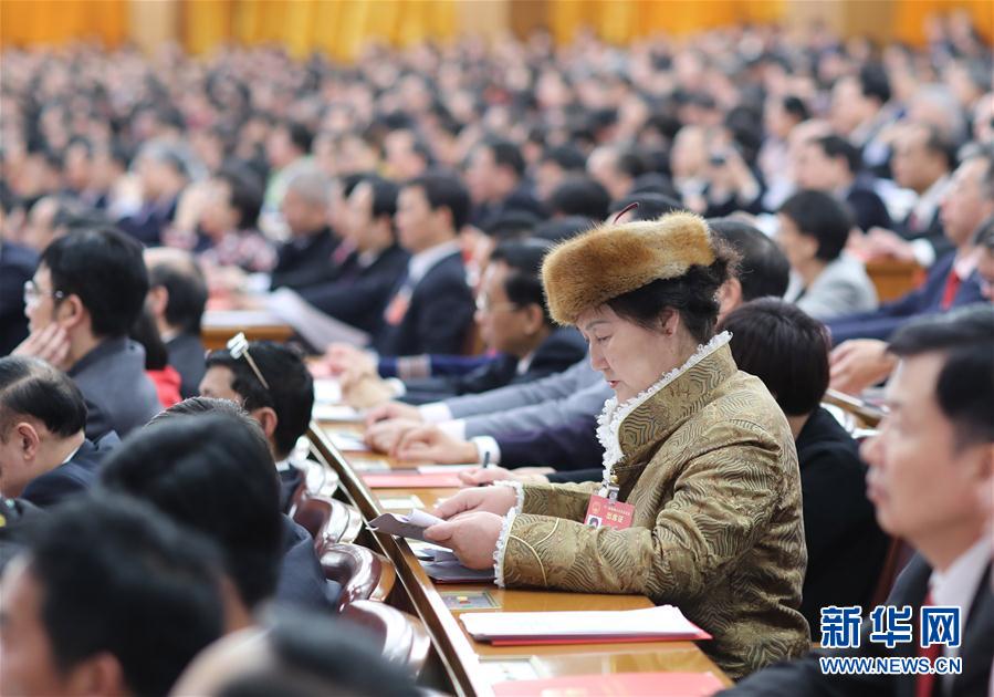（兩會&middot;人大閉幕）（2）十二屆全國人大五次會議在北京閉幕