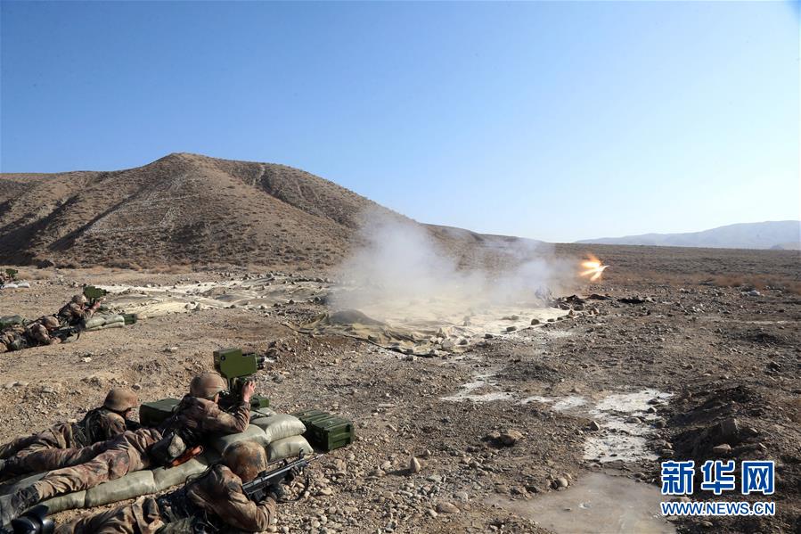 （新華全媒頭條&middot;圖文互動(dòng)）（2）備戰(zhàn)踏上新起點(diǎn)，練兵展現(xiàn)新氣象&mdash;&mdash;2018中國(guó)軍隊(duì)新年開訓(xùn)全景大掃描