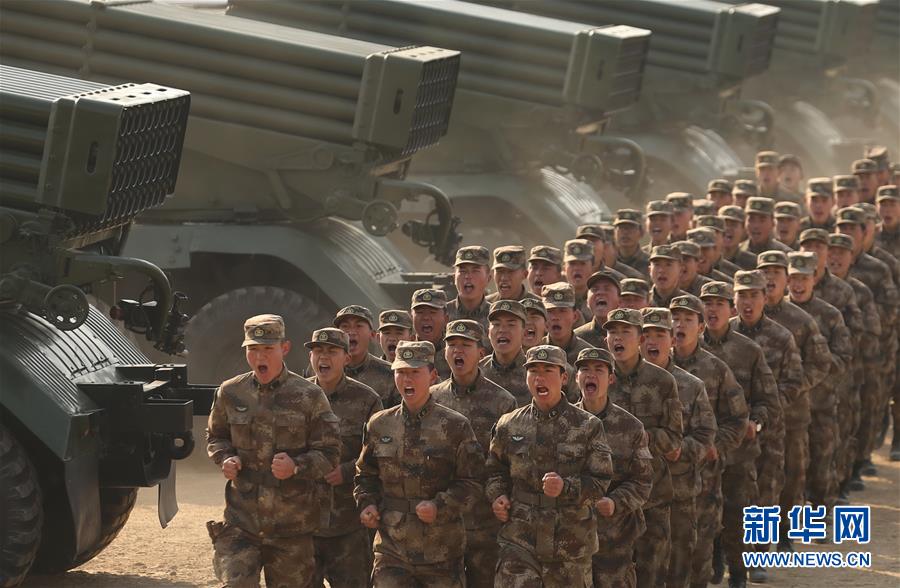 （新華全媒頭條&middot;圖文互動）（3）備戰(zhàn)踏上新起點，練兵展現(xiàn)新氣象&mdash;&mdash;2018中國軍隊新年開訓(xùn)全景大掃描
