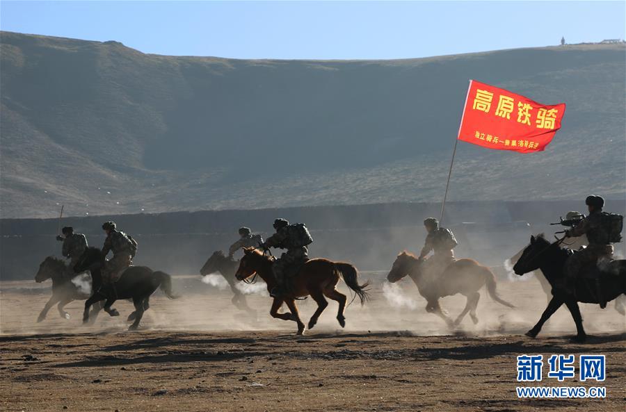 （新華全媒頭條&middot;圖文互動）（14）備戰(zhàn)踏上新起點，練兵展現(xiàn)新氣象&mdash;&mdash;2018中國軍隊新年開訓全景大掃描