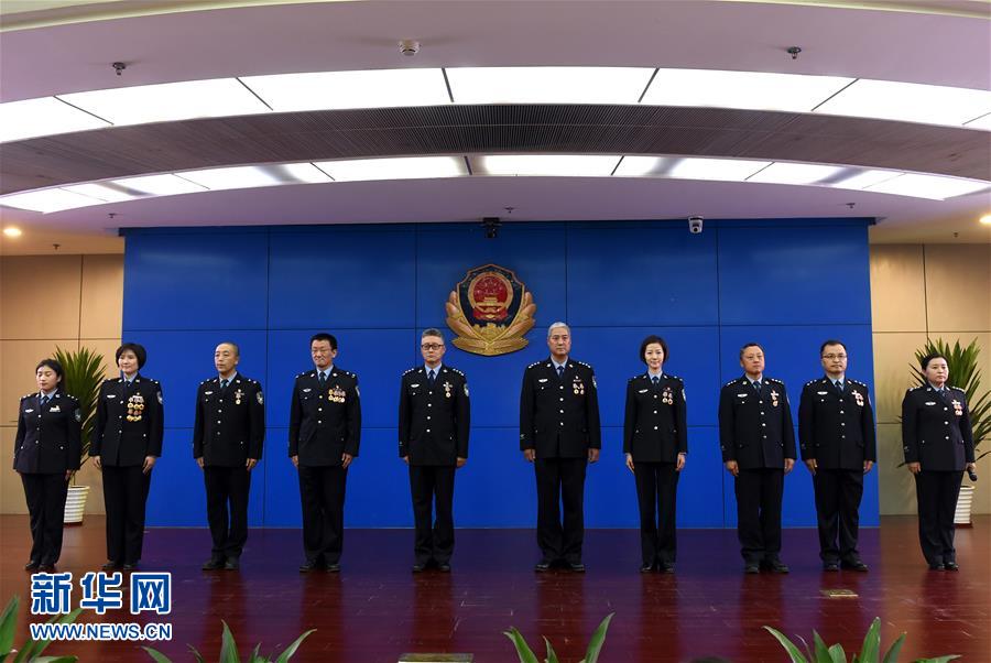 （在習(xí)近平新時代中國特色社會主義思想指引下&mdash;&mdash;新時代新氣象新作為&middot;新華全媒頭條&middot;圖文互動）（7）最濃是這中國紅&mdash;&mdash;北京市西城區(qū)弘揚紅墻意識深化改革發(fā)展紀實