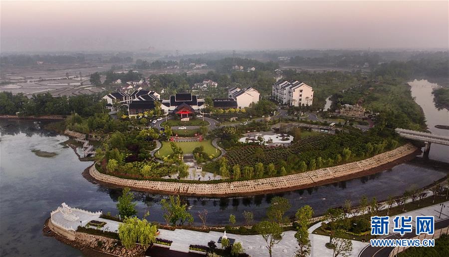 (美麗中國)(8)特色小鎮(zhèn)風(fēng)光美