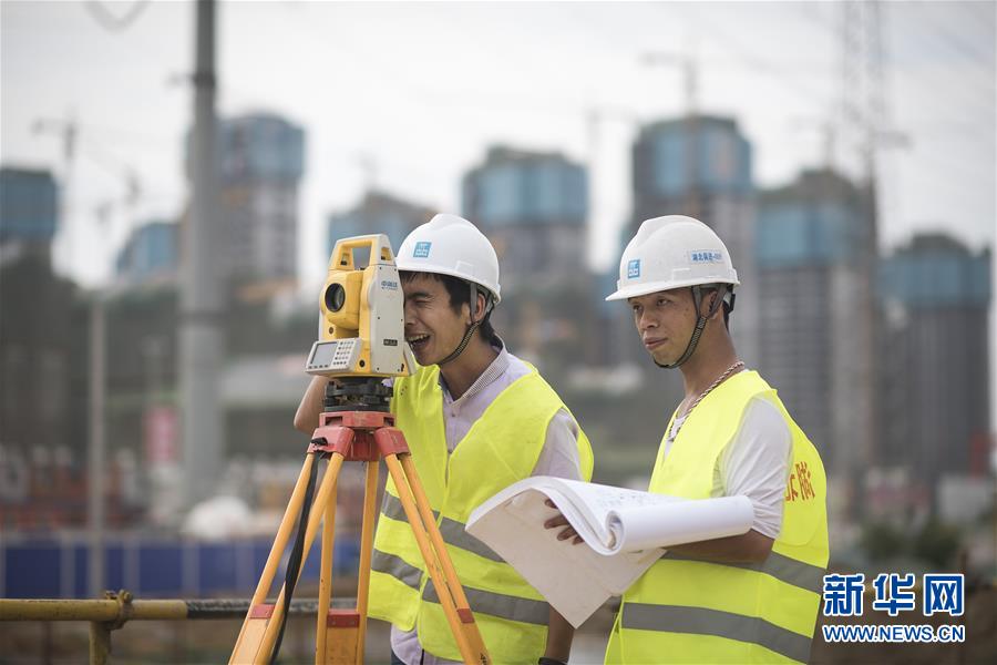 （新時(shí)代奮斗者&middot;圖文互動(dòng)）（2）當(dāng)一群&ldquo;90后&rdquo;與工地相遇&mdash;&mdash;記奮戰(zhàn)在軍運(yùn)會(huì)工地上的90后新農(nóng)民工