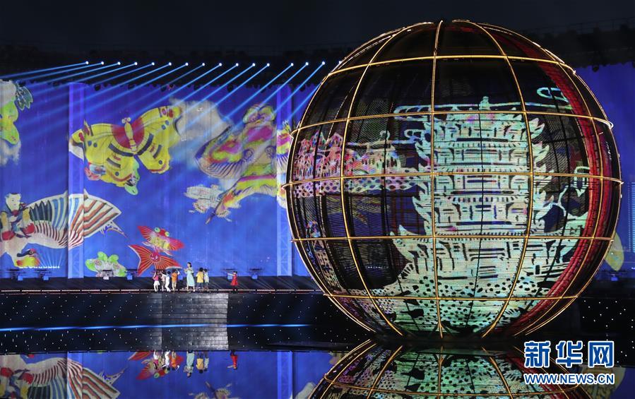 （新華全媒頭條&middot;上合青島峰會&middot;圖文互動）（3）構(gòu)建命運共同體 書寫上合新篇章&mdash;&mdash;寫在上海合作組織青島峰會閉幕之際