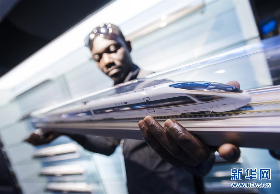 （社會）（2）13國&ldquo;老外&rdquo;進&ldquo;高鐵駕校&rdquo;