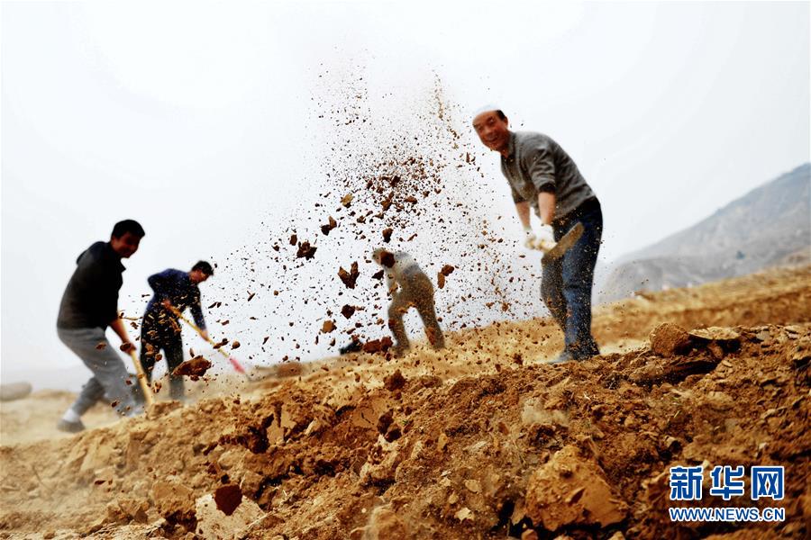 (新華全媒頭條·圖文互動)(1)打好脫貧攻堅(jiān)“硬仗中的硬仗”——寫在深度貧困地區(qū)脫貧攻堅(jiān)座談會召開一周年之際