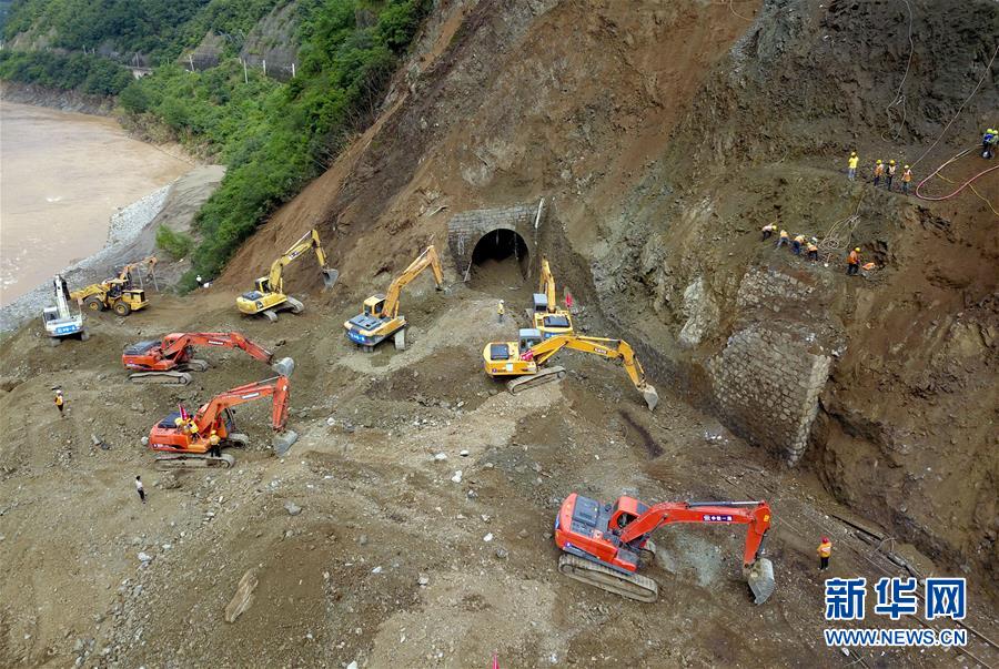 #（經濟）（7）連續(xù)奮戰(zhàn)16天 寶成鐵路順利搶通