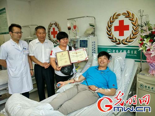 【中國(guó)夢(mèng)&middot;踐行者】10年，這家企業(yè)涌現(xiàn)898名造血干細(xì)胞捐獻(xiàn)志愿者