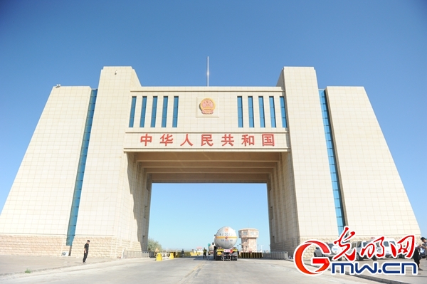 【新時代&middot;幸福美麗新邊疆】讓幸福美麗常駐新時代&mdash;&mdash;網(wǎng)媒沉浸體驗新疆之&ldquo;新&rdquo;