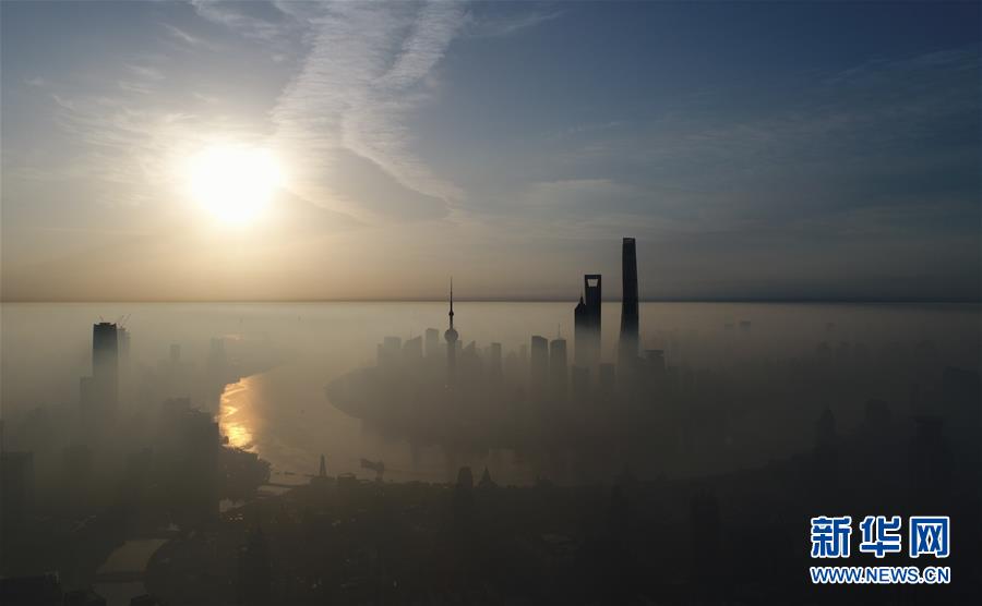 (新華全媒頭條·壯闊東方潮 奮進(jìn)新時代——慶祝改革開放40年·圖文互動)(1)從改革開放窗口到攻堅破冰試驗田——從浦東開發(fā)開放看中國改革開放40年