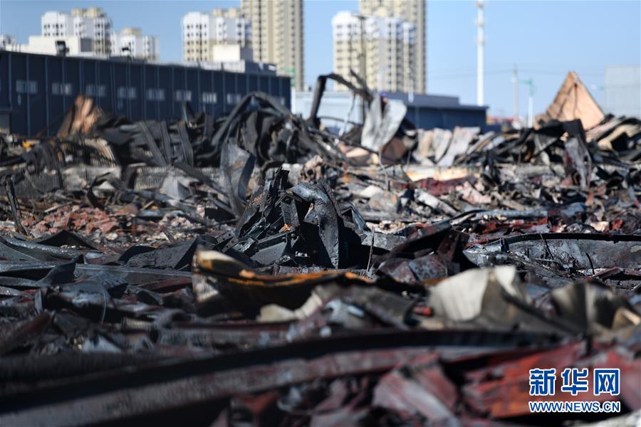 （圖文互動(dòng)）（5）天津潤(rùn)滑油倉(cāng)庫(kù)火災(zāi)已撲滅無人員傷亡