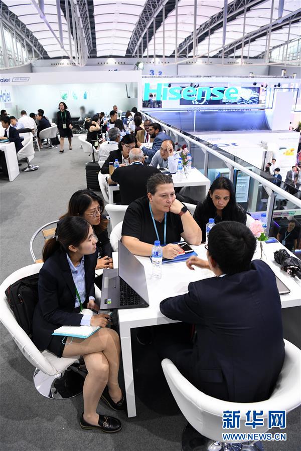 （新華全媒頭條&middot;圖文互動(dòng)）（10）從廣交會(huì)到進(jìn)博會(huì)&mdash;&mdash;中國(guó)對(duì)外開放再譜新樂章