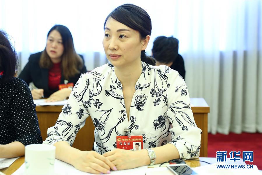 （關(guān)注婦代會）（2）放飛巾幗夢想 共襄復(fù)興偉業(yè)&mdash;&mdash;中國婦女十二大各代表團(tuán)認(rèn)真學(xué)習(xí)黨中央致詞