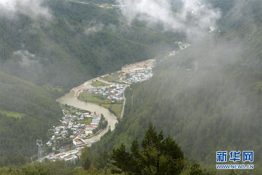 （新時(shí)代國(guó)門行&middot;圖文互動(dòng)）（2）乃堆拉：&ldquo;風(fēng)雪山口&rdquo;迎來(lái)歷史機(jī)遇
