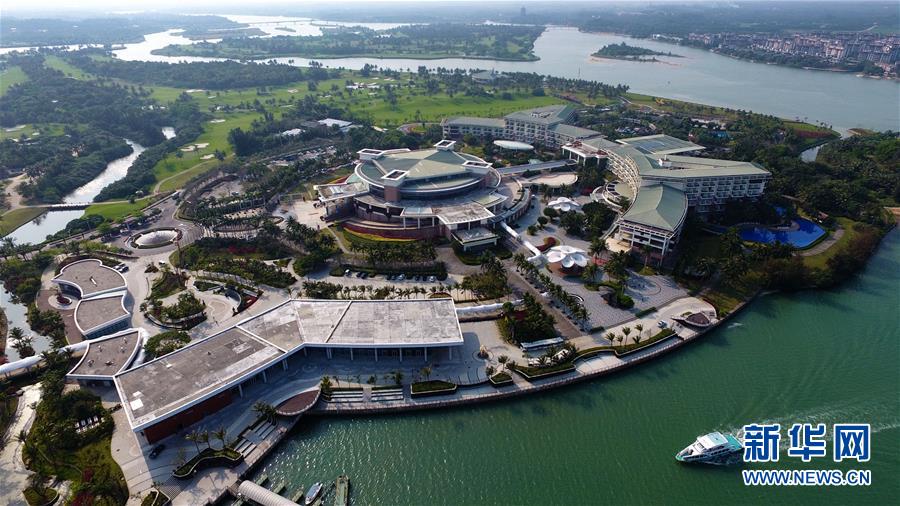 （新華全媒頭條&middot;圖文互動）（1）揮寫中國與世界交融發(fā)展新畫卷&mdash;&mdash;以習(xí)近平同志為核心的黨中央引領(lǐng)中國深層次全方位開放紀(jì)實