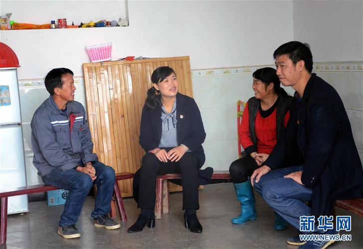 （新時代擔(dān)當(dāng)作為典型風(fēng)采&middot;圖文互動）（3）梁金華：為民辦事就是自己最大的價值 