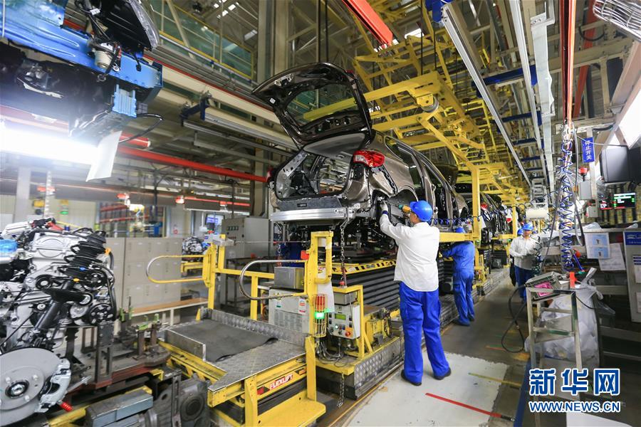 （百城百縣百企調(diào)研行&middot;圖文互動）（4）&ldquo;藍(lán)鯨1號&rdquo;從這里駛出&mdash;&mdash;山東煙臺崛起制造業(yè)高地