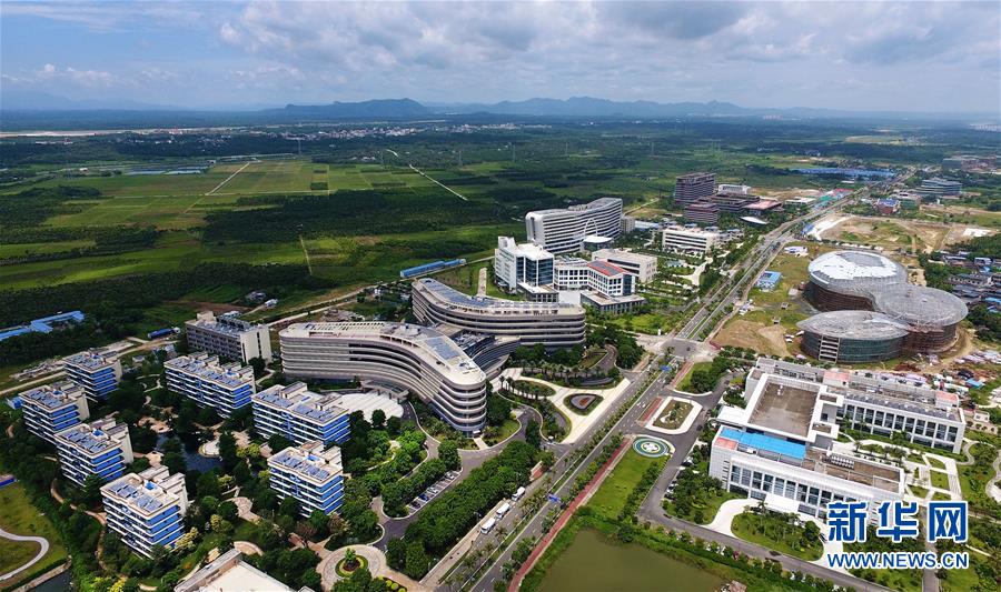 （百城百縣百企調(diào)研行&middot;圖文互動(dòng)）（2）萬(wàn)泉河畔氣象新&mdash;&mdash;海南瓊海在對(duì)外開放潮中踏浪前行