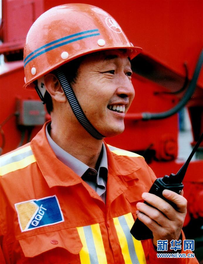 （新華全媒頭條&middot;圖文互動(dòng)）（9）在時(shí)代大潮中書(shū)寫(xiě)時(shí)代傳奇&mdash;&mdash;致敬百名改革先鋒 