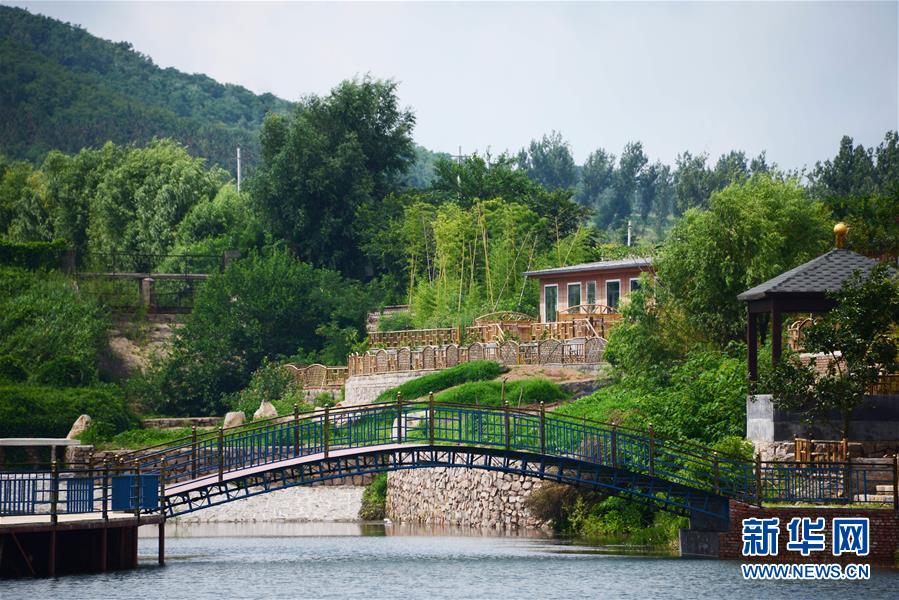 （在習(xí)近平新時代中國特色社會主義思想指引下&mdash;&mdash;新時代新作為新篇章&middot;鄉(xiāng)村振興戰(zhàn)略&middot;圖文互動）（1）青島市即墨區(qū)：&ldquo;美麗鄉(xiāng)村&rdquo;既有面子又有里子