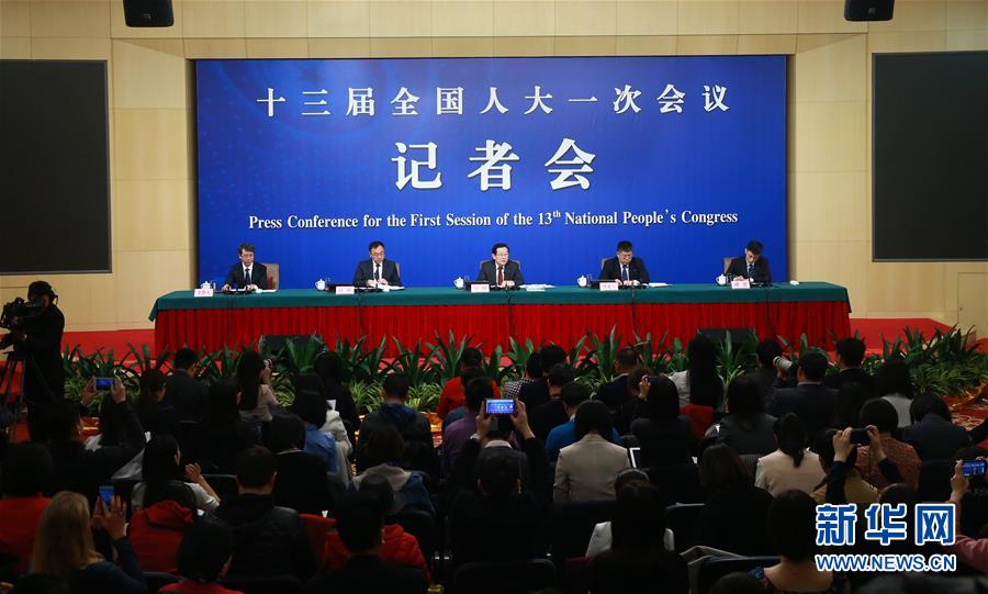 （兩會(huì)&middot;XHDW）（1）科技部部長(zhǎng)萬(wàn)鋼等就&ldquo;加快建設(shè)創(chuàng)新型國(guó)家&rdquo;答記者問(wèn)
