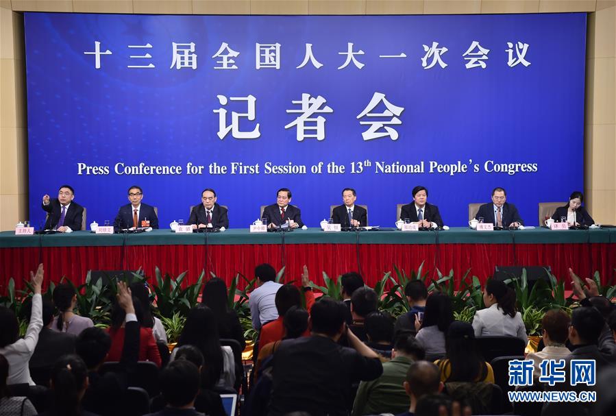 （兩會(huì)&middot;XHDW）（1）全國(guó)人大相關(guān)負(fù)責(zé)人就&ldquo;人大監(jiān)督工作&rdquo;答記者問(wèn)