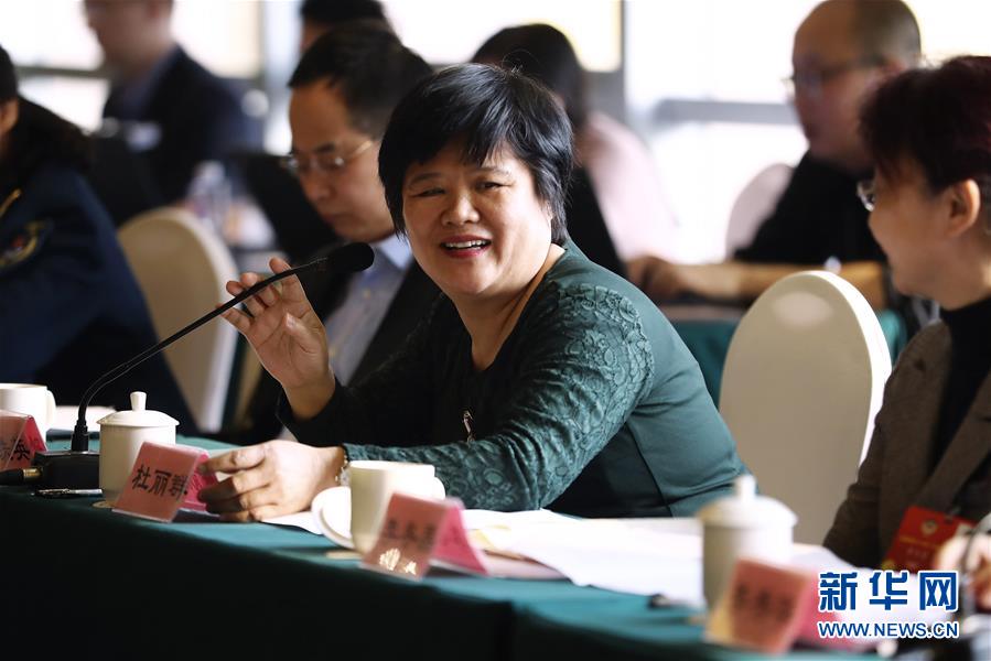 (兩會(huì)·基層委員履職故事)(1)全國(guó)政協(xié)委員杜麗群:重視傳染病防治專業(yè)人才隊(duì)伍建設(shè)