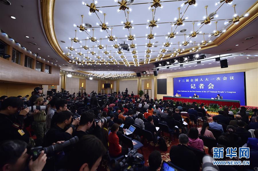 （兩會&middot;XHDW）（4）李干杰就&ldquo;打好污染防治攻堅(jiān)戰(zhàn)&rdquo;答記者問