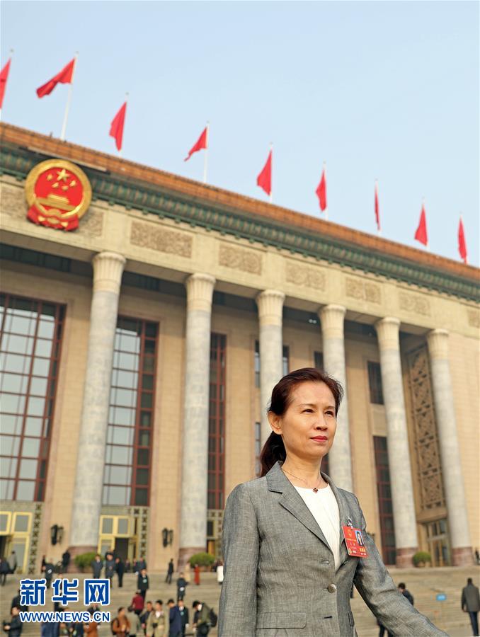 （兩會(huì)&middot;基層代表履職故事）（1）全國人大代表李潞：承載生命囑托 堅(jiān)守醫(yī)生職責(zé)