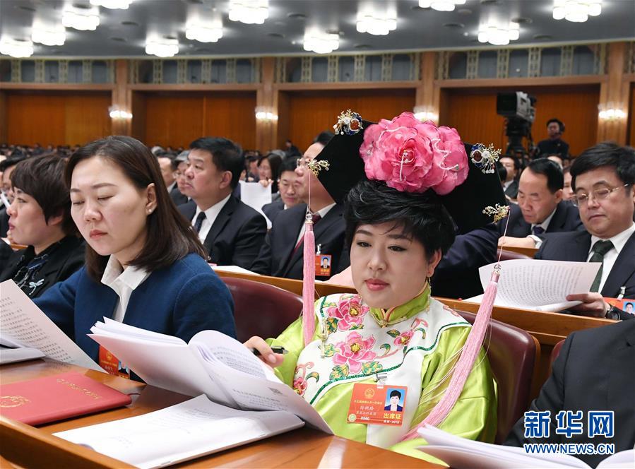 （兩會&middot;基層代表履職故事）（1）全國人大代表孫艷玲：做好非遺事業(yè)，讓古老技藝活起來