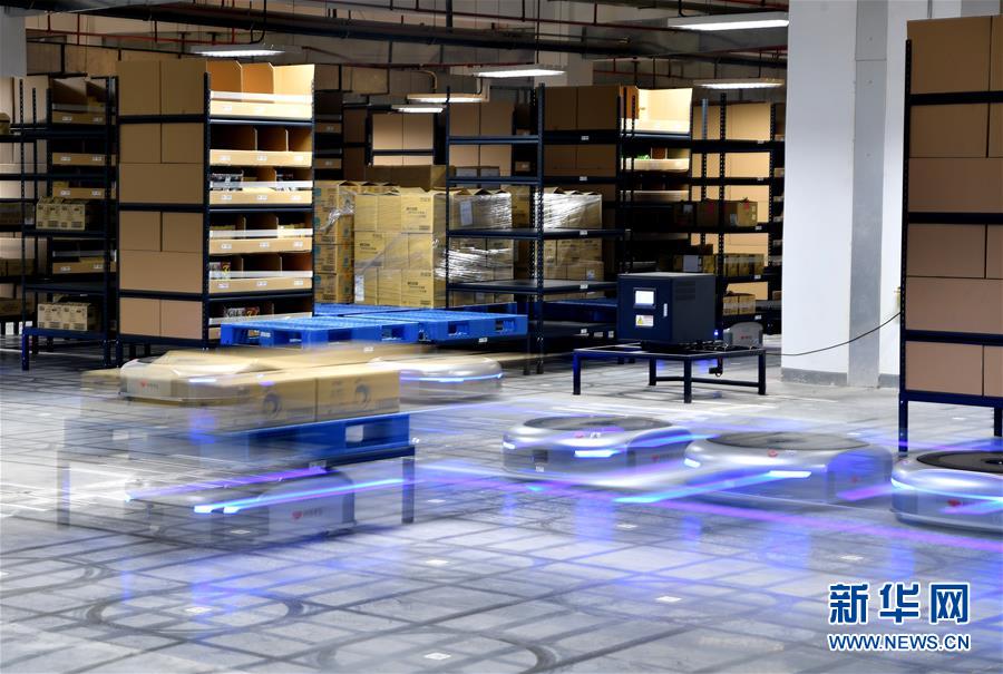 (在習(xí)近平新時(shí)代中國(guó)特色社會(huì)主義思想指引下·將改革開(kāi)放進(jìn)行到底·大國(guó)之約)(新華全媒頭條·圖文互動(dòng))(3)潮起東方浪涌時(shí)——來(lái)自對(duì)外開(kāi)放前沿的時(shí)代強(qiáng)音