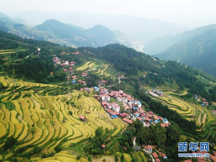 （兩會前夕看落實&middot;圖文互動）（6）決戰(zhàn)脫貧攻堅 奮力后發(fā)趕超&mdash;&mdash;貴州落實習近平總書記全國兩會重要講話精神紀實