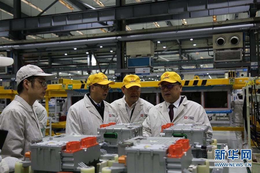 (代表委員履職·圖文互動)(2)用創(chuàng)新擦亮中國制造“名片”——全國人大代表周清和的履職故事