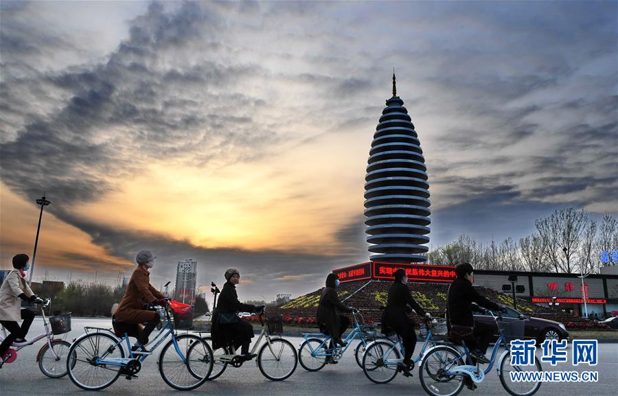 （新華全媒頭條&middot;京津冀協(xié)同發(fā)展五周年&middot;圖文互動(dòng)）（4）開辟高質(zhì)量發(fā)展的光明前景&mdash;&mdash;以習(xí)近平同志為核心的黨中央謀劃推動(dòng)京津冀協(xié)同發(fā)展五周年紀(jì)實(shí)