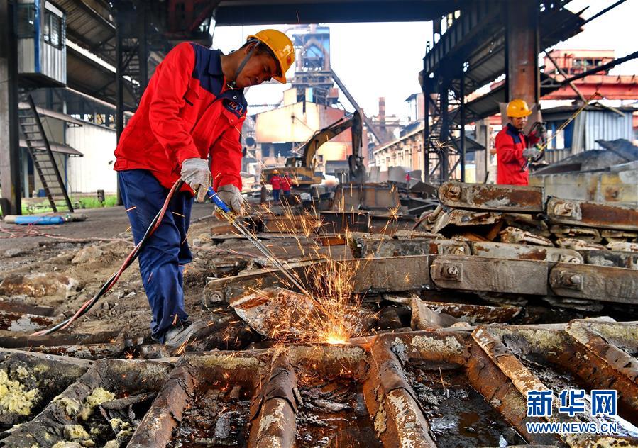 （新華全媒頭條&middot;圖文互動(dòng)）（1）攻堅(jiān)，為了美麗中國(guó)&mdash;&mdash;黨的十八大以來(lái)污染防治紀(jì)實(shí)