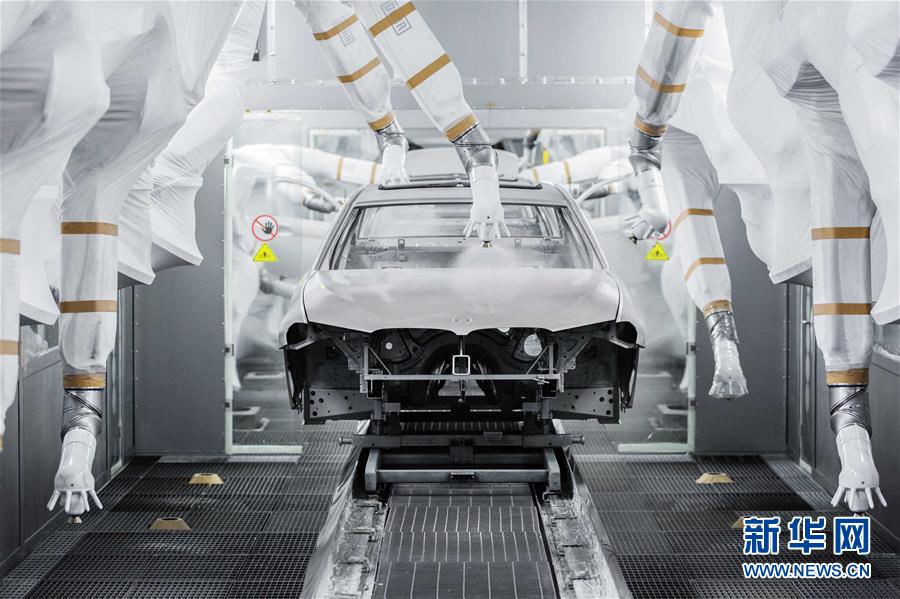 （新華全媒頭條&middot;迎接兩會特別報道&middot;圖文互動）（9）會當(dāng)水擊三千里&mdash;&mdash;全國兩會前夕看中國信心