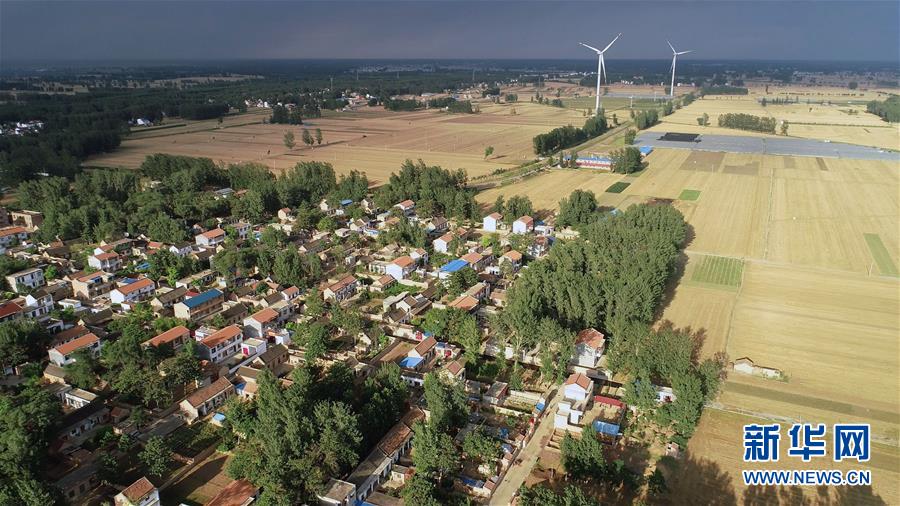 （新華全媒頭條&middot;迎接兩會特別報道&middot;圖文互動）（8）奮進(jìn)，向著第一個百年奮斗目標(biāo)&mdash;&mdash;寫在2019年全國兩會召開之際