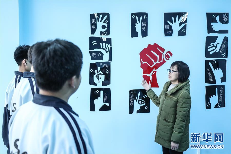 (圖文互動)(4)讓更多人樂于奉獻(xiàn)——遼寧葫蘆島愛心志愿團(tuán)隊群像